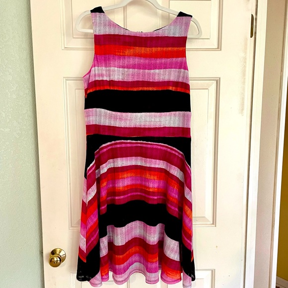 Julian Taylor New York Sleeveless Striped Dress - Picture 5 of 11